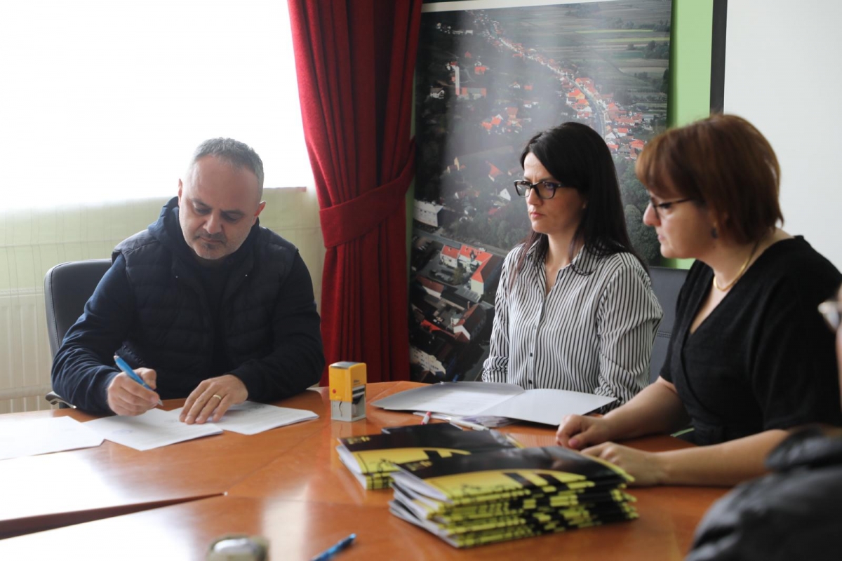 PLETERNICA: Dodijeljeni ugovori za sufinanciranje rada sportskih udruga: “Sport je jedan od najboljih načina promocije”