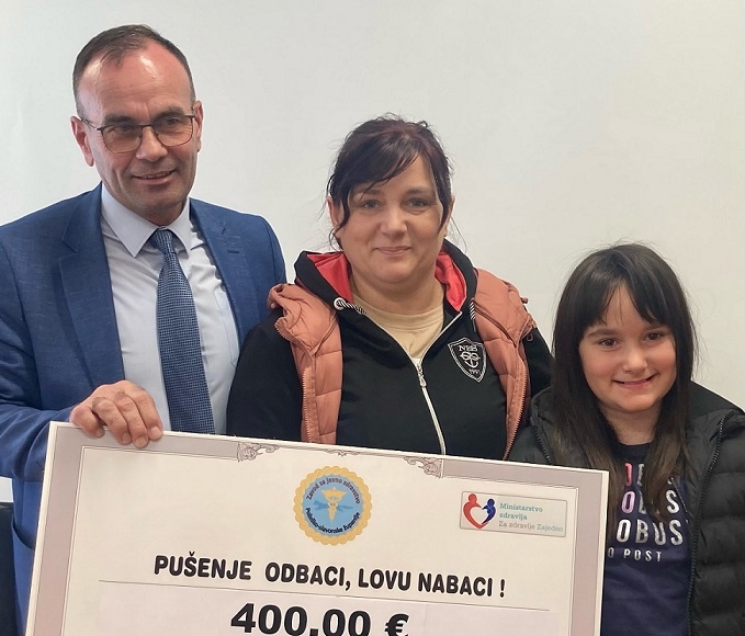 Slavica Kovačević iz Vidovaca pobjednica natječaja ’Pušenje odbaci, lovu nabaci’