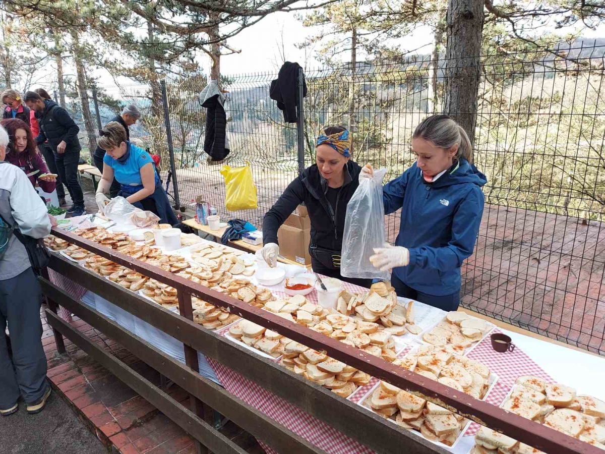 FOTO: Uspješno održani 42. Papučki jaglaci u Velikoj