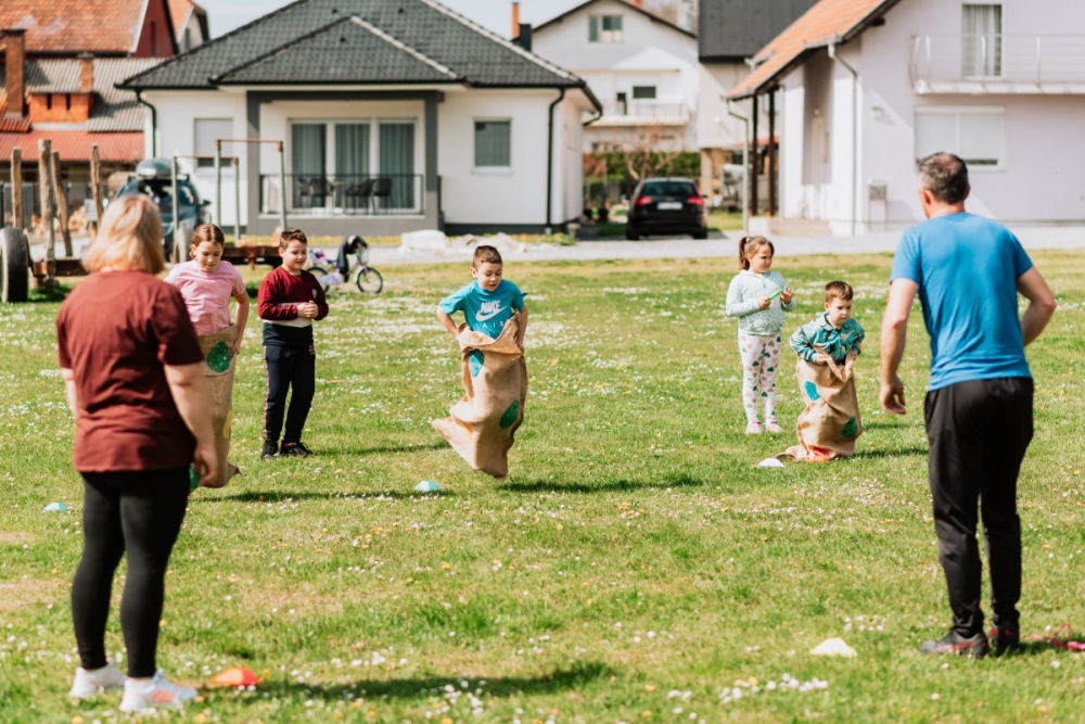 FOTO: 2. Obiteljski uskrsni piknik u Velikoj