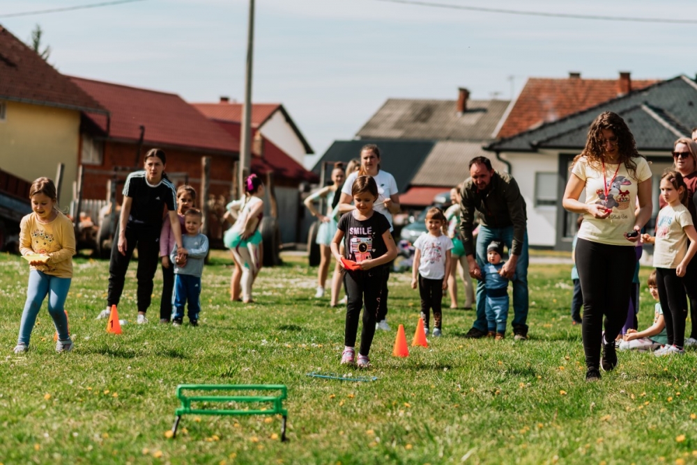 FOTO: 2. Obiteljski uskrsni piknik u Velikoj