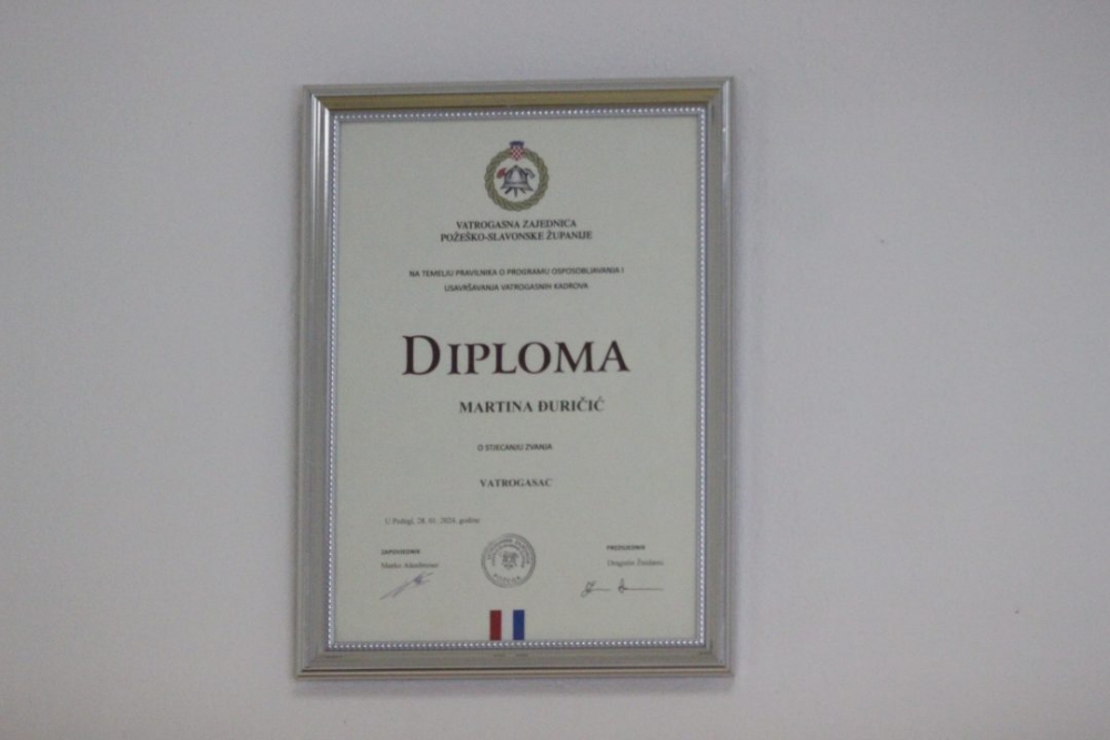 U Jakšiću otvoren frizerski salon ’Queen M’ u vlasništvu Martine Đuričić