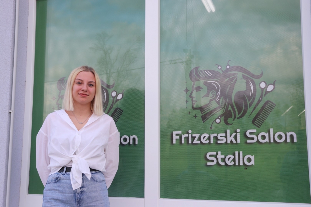 Mlada poduzetnica Stela Pritula otvorila frizerski salon u Poljani