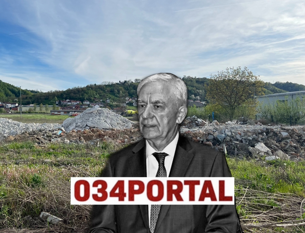 Gradsko zemljište oko kojeg se vodi spor i dalje pretrpano raznim otpadom