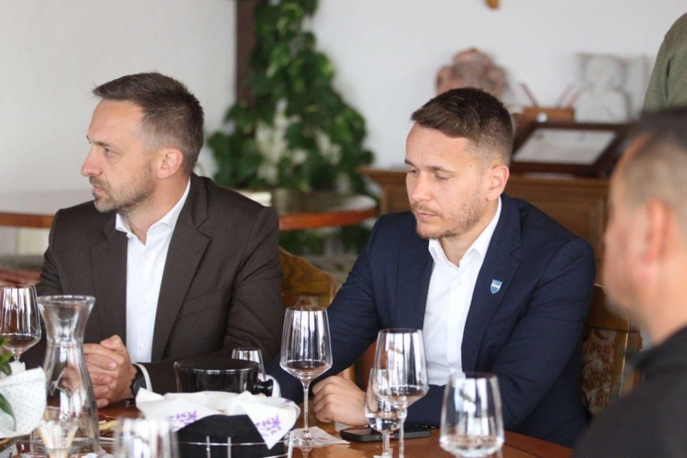 Jučer održan sastanak kutjevačkih vinara s ministrom