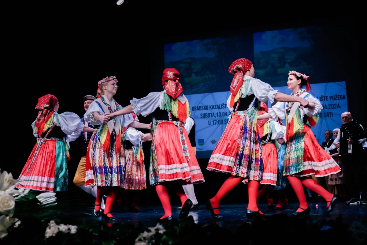 FOTO: 12. Županijski kulturni mozaik u Požegi