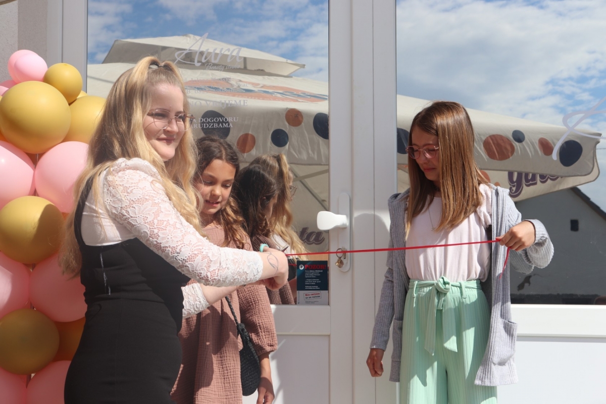 Jelena Meaški ostvarila je svoj san i otvorila salon ljepote u Antunovcu