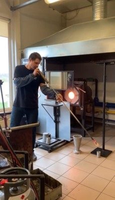 Učenice požeške Ekonomske škole u Latviji predstavljale Muzej bećarca