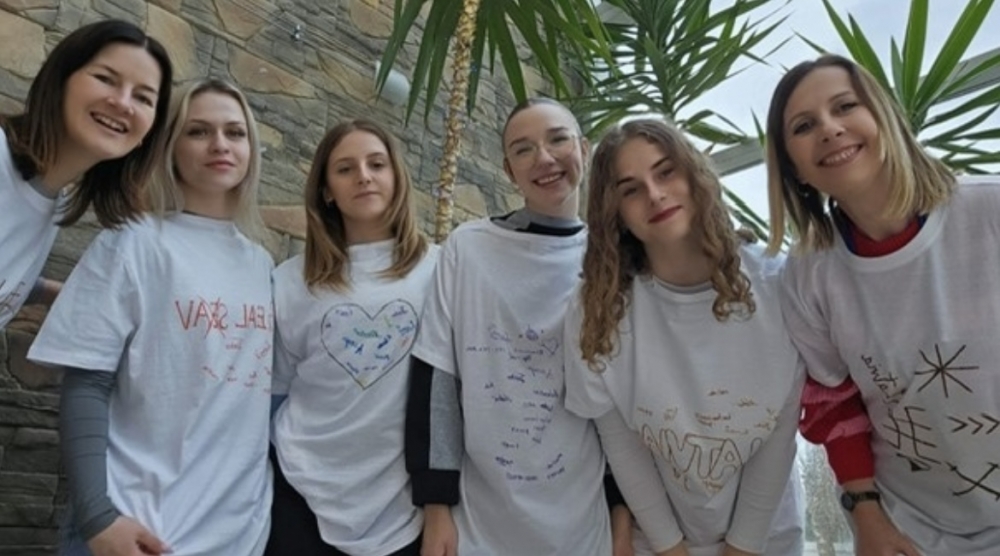 Učenice požeške Ekonomske škole u Latviji predstavljale Muzej bećarca