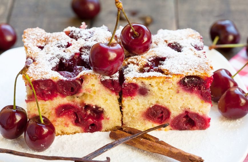 Recept za brzi biskvit s trešnjama koji nikome nikad nije propao