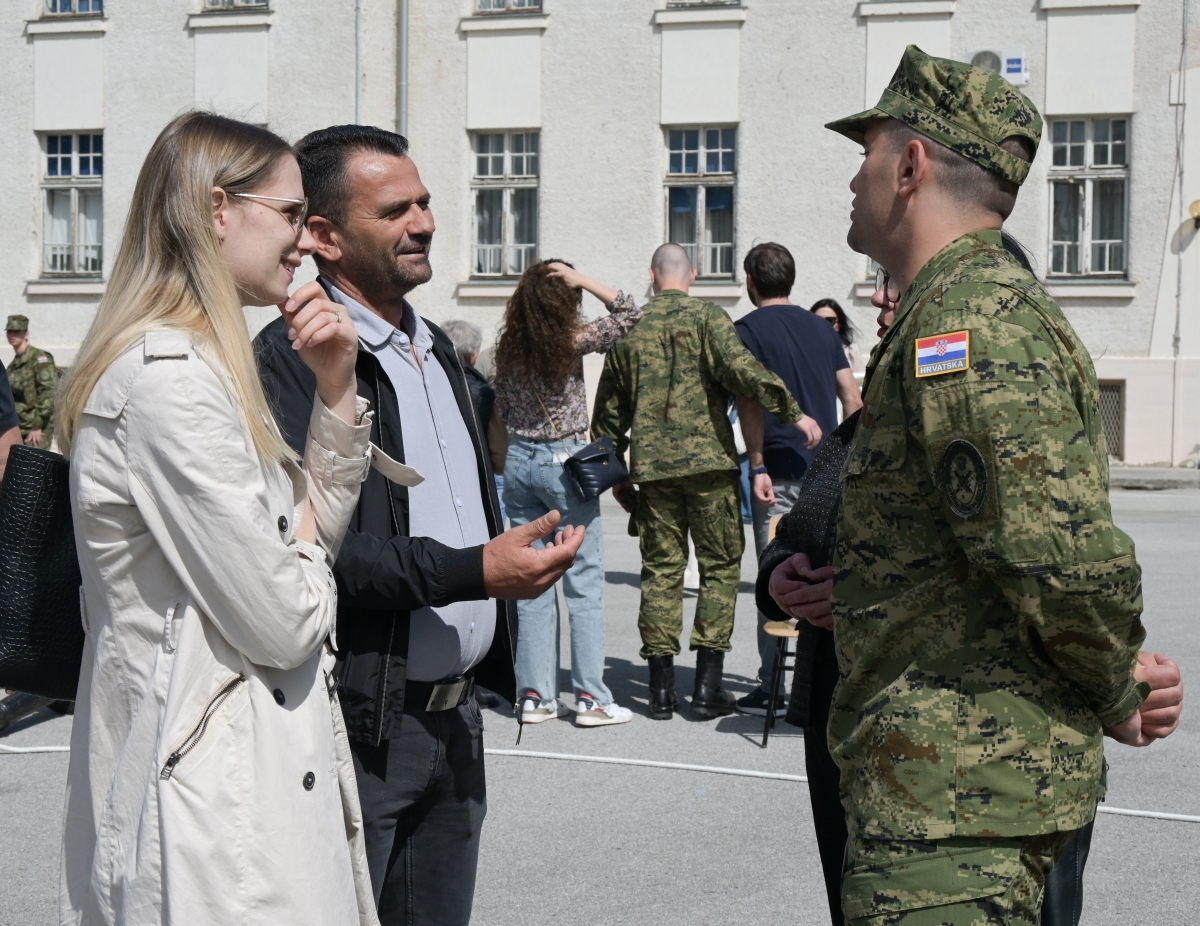 Na vjernost Domovini ponosno prisegnulo 102 ročnica i ročnika Hrvatske vojske