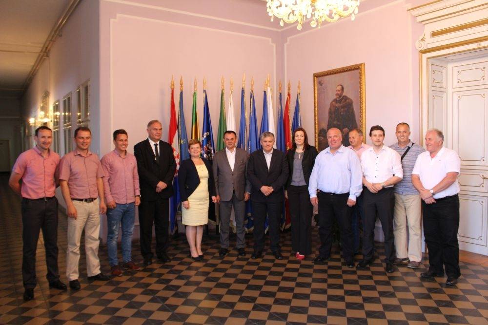 Zasićenje pojedinih političara na političkoj sceni u Požeško-slavonskoj županiji ili ne ?!