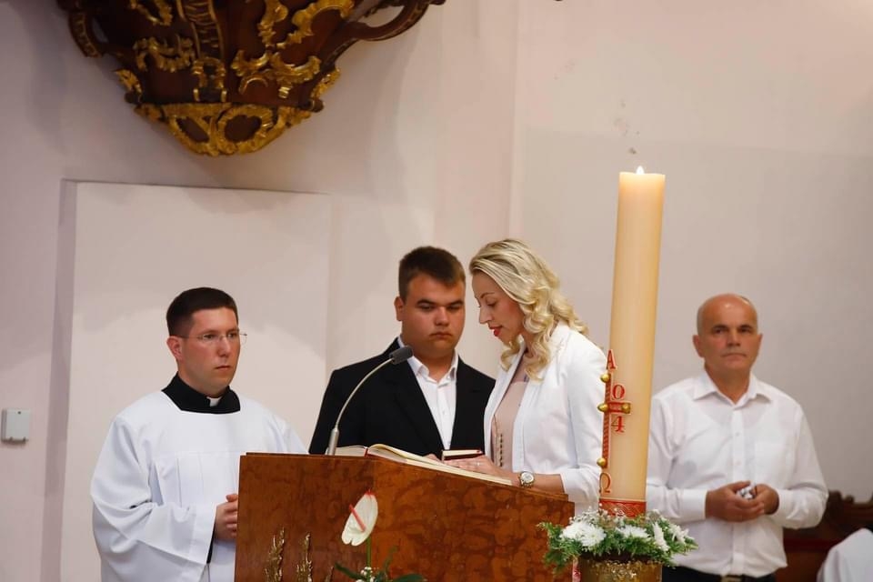 FOTO: Sakrament sv. potvrde u požeškoj Katedrali