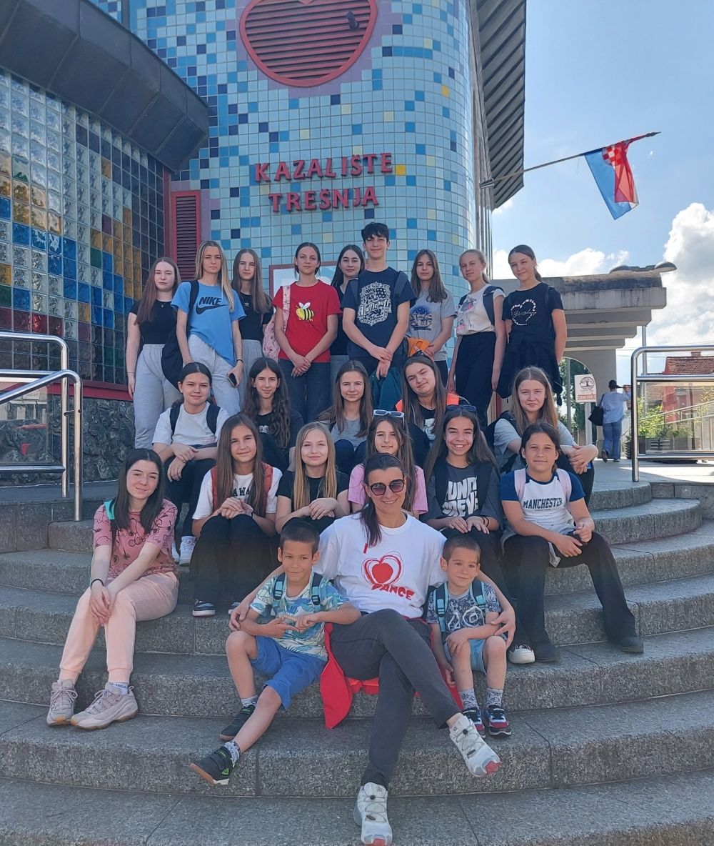 Zapažen nastup na reviji plesa Dani Silvije Hercigonje u zagrebačkom Kazalištu Trešnja