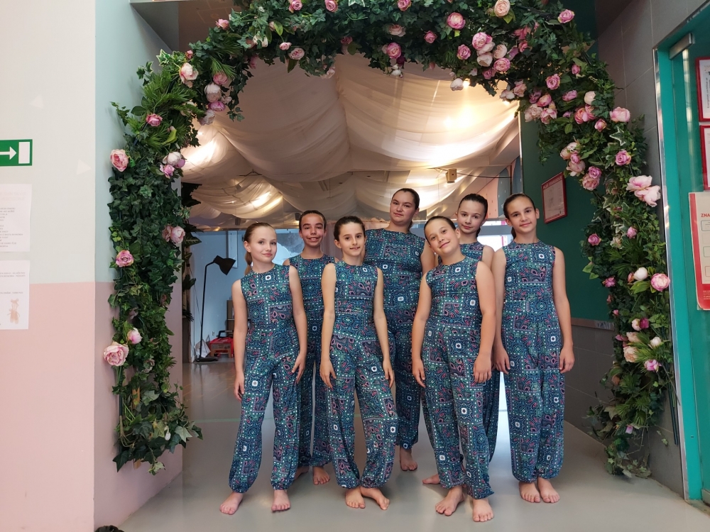 Zapažen nastup na reviji plesa Dani Silvije Hercigonje u zagrebačkom Kazalištu Trešnja