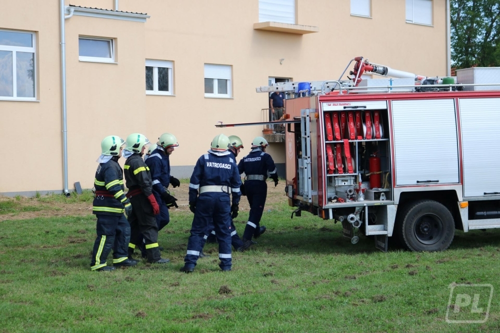VZP PAKRAC-LIPIK U Brezinama na Dan državnosti održana združena vatrogasna vježba