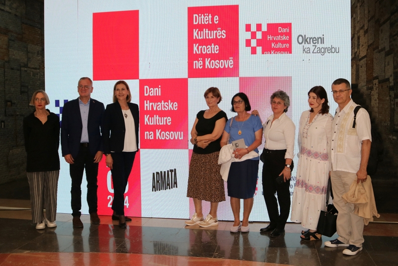 Požežanka Lana Derkač čitala svoju poeziju u Nacionalnim knjižnicama u Skoplju i Prištini