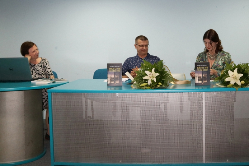 Požežanka Lana Derkač čitala svoju poeziju u Nacionalnim knjižnicama u Skoplju i Prištini