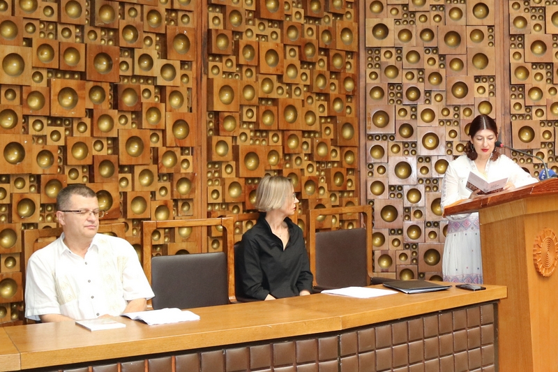 Požežanka Lana Derkač čitala svoju poeziju u Nacionalnim knjižnicama u Skoplju i Prištini