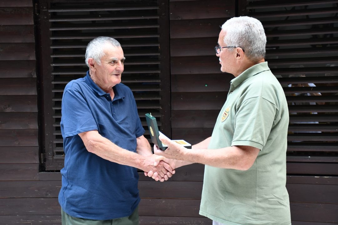 LD Slavonac Kutjevo: Zlatne plakete dvojici lovaca za 50 godina lovačkog staža