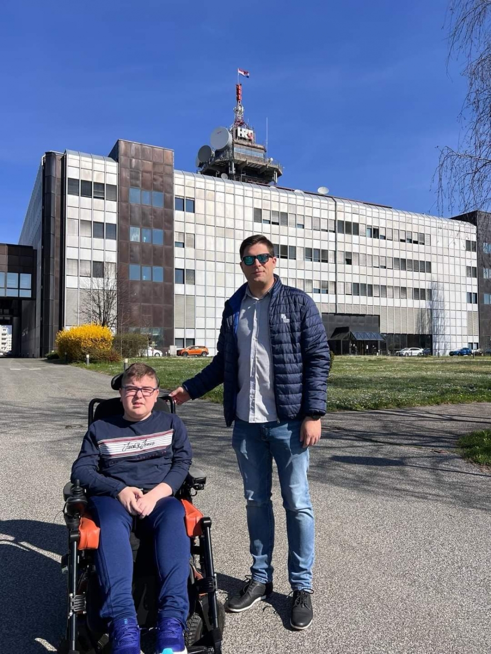 Upoznajte Filipa Odobašića, učenika požeške Gimnazije i školskog novinara koji piše i za HRT