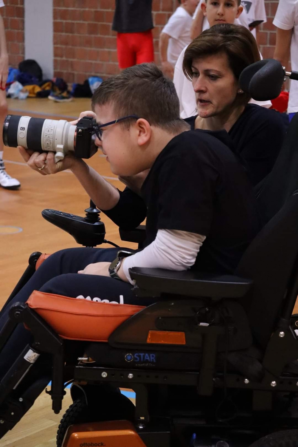 Upoznajte Filipa Odobašića, učenika požeške Gimnazije i školskog novinara koji piše i za HRT