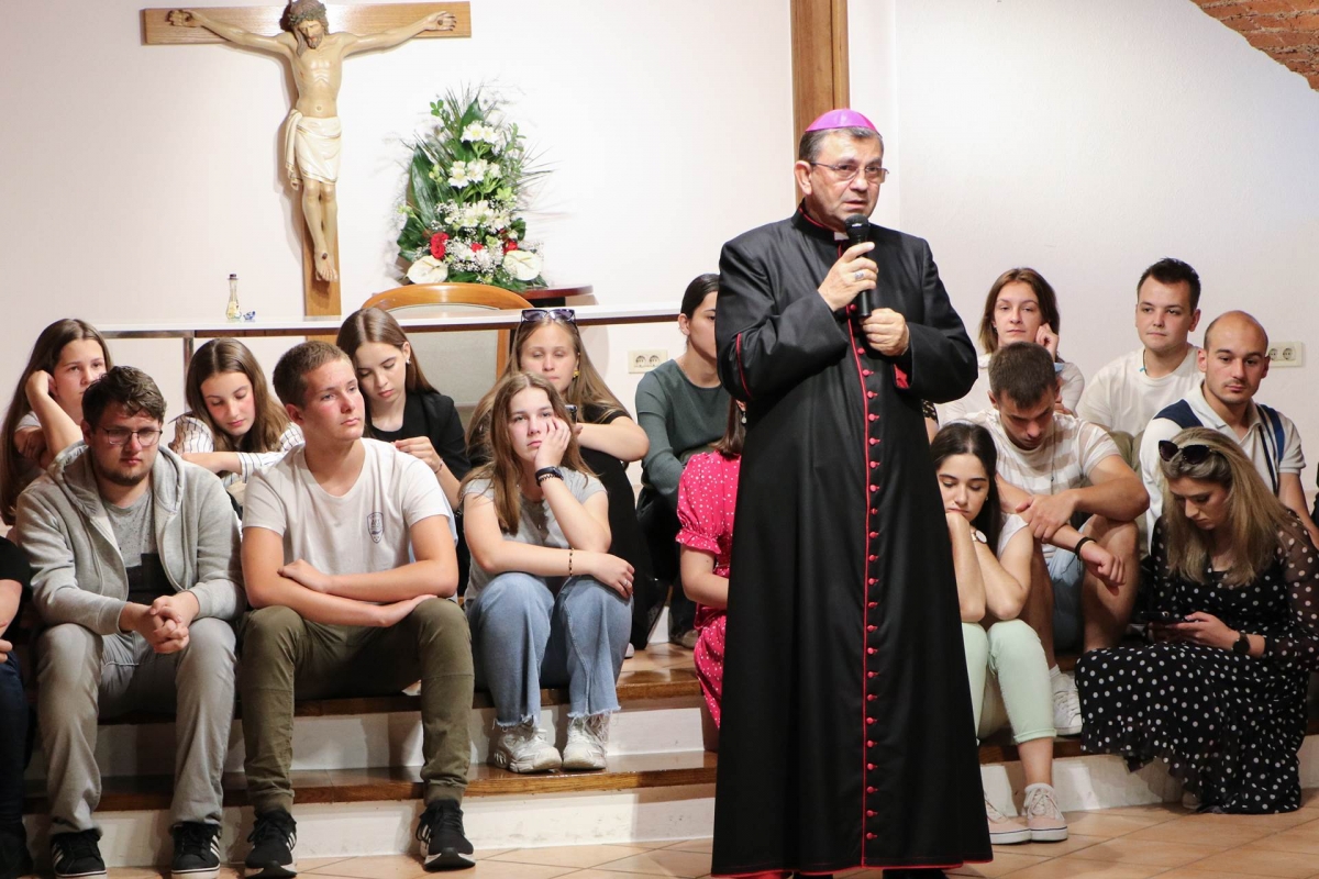 Biskup Martinović se susreo s volonterima sa slavlja biskupskog ređenja