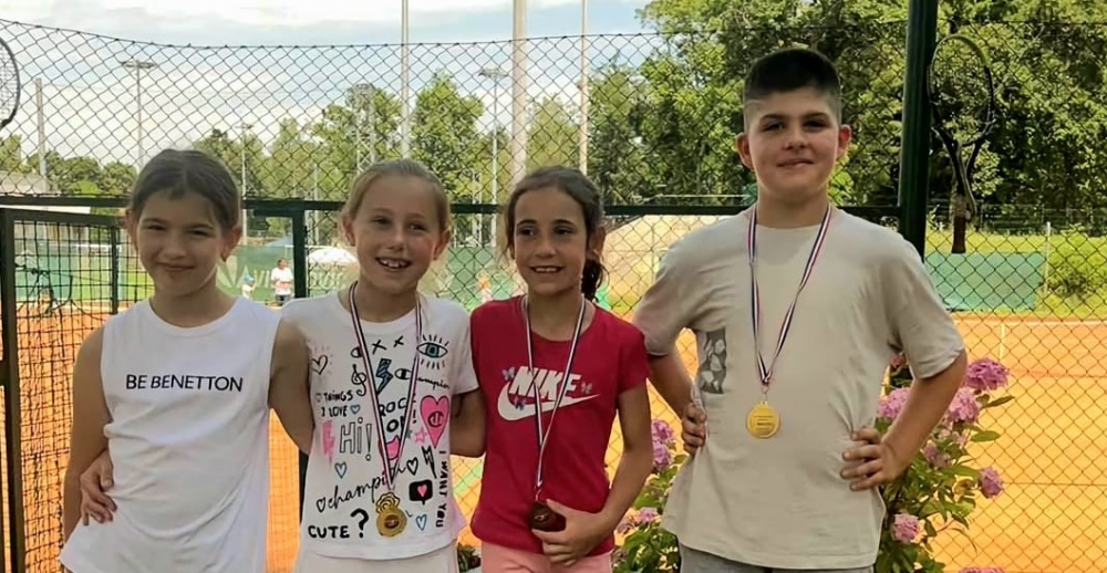 Članovi Teniskog kluba Požega proteklog vikenda su bili uspješni na svim natjecanjima