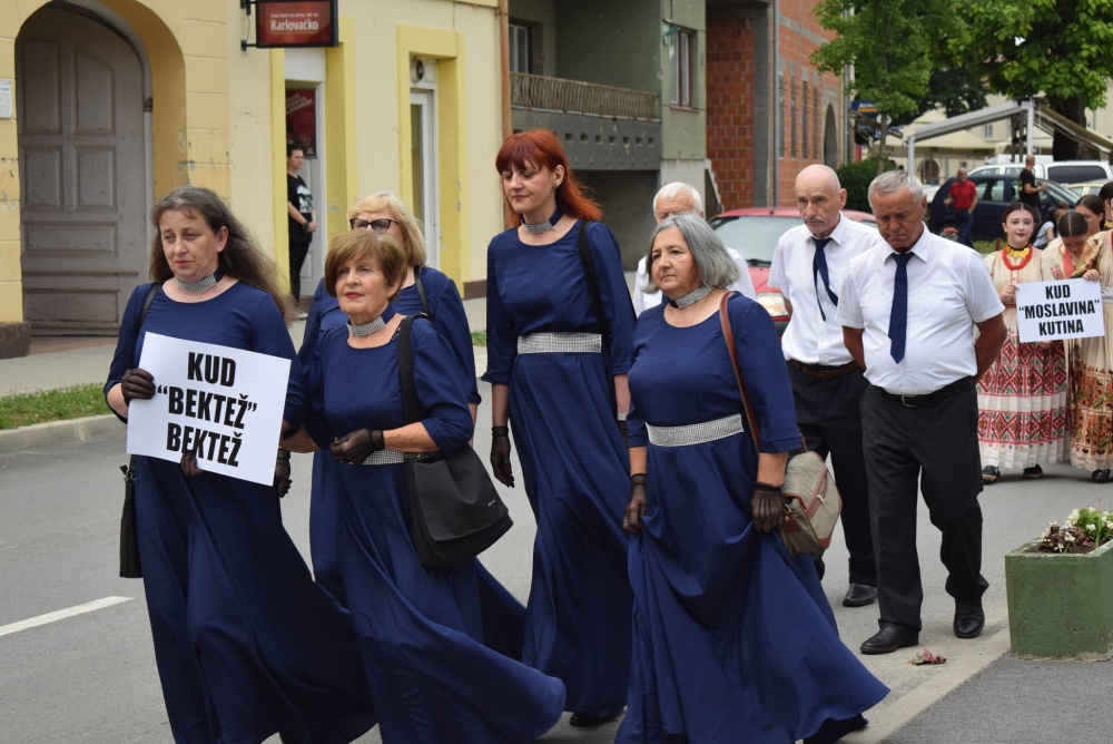 FOTO: 12. smotra folklora u Pakracu