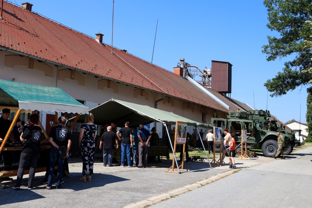 Kutjevački branitelji odavanjem počasti i mimohodom proslavili svoj dan