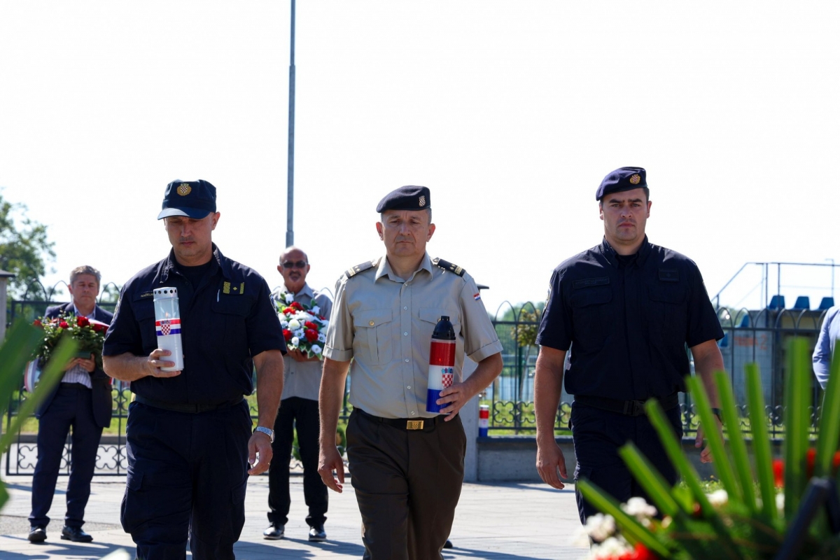 Kutjevački branitelji odavanjem počasti i mimohodom proslavili svoj dan