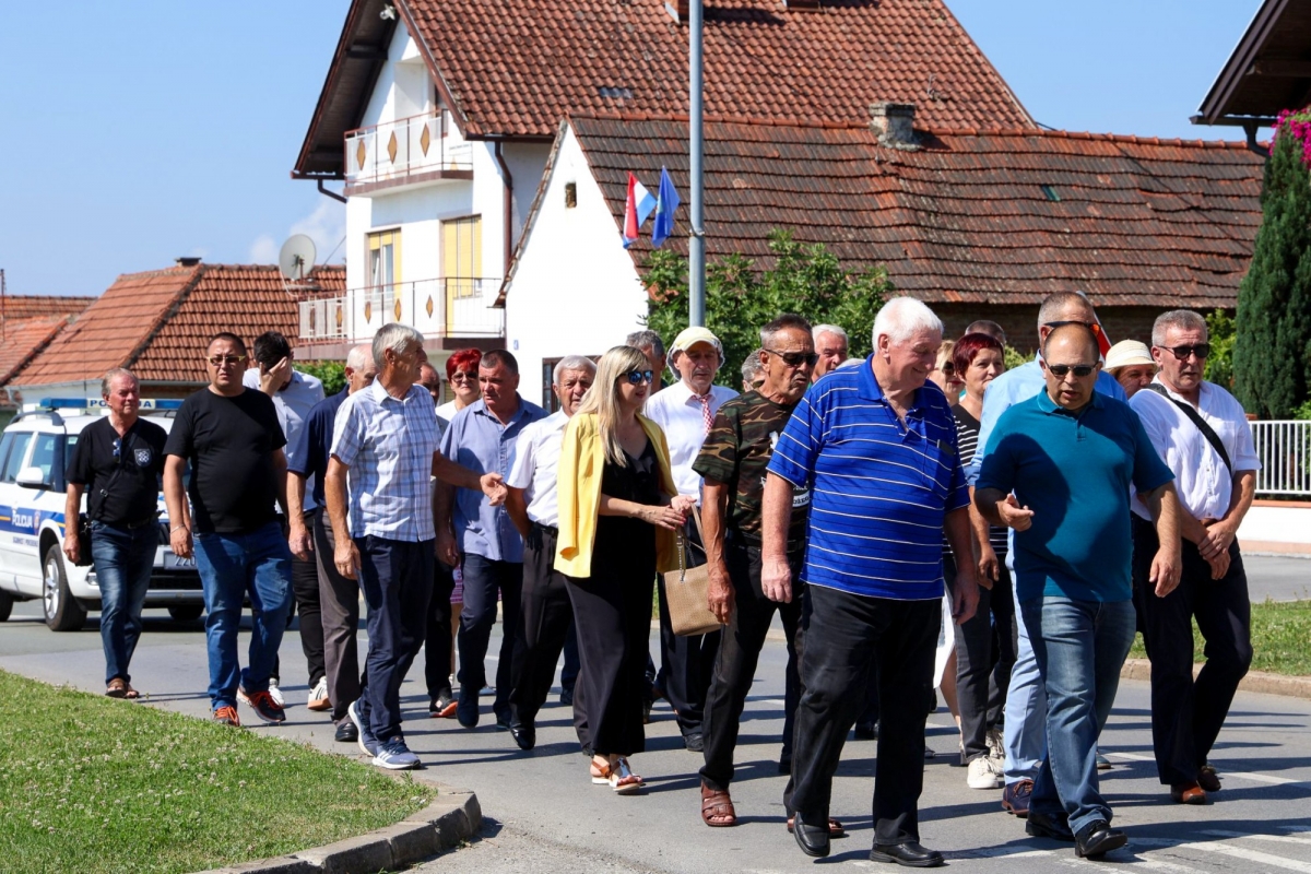 Kutjevački branitelji odavanjem počasti i mimohodom proslavili svoj dan