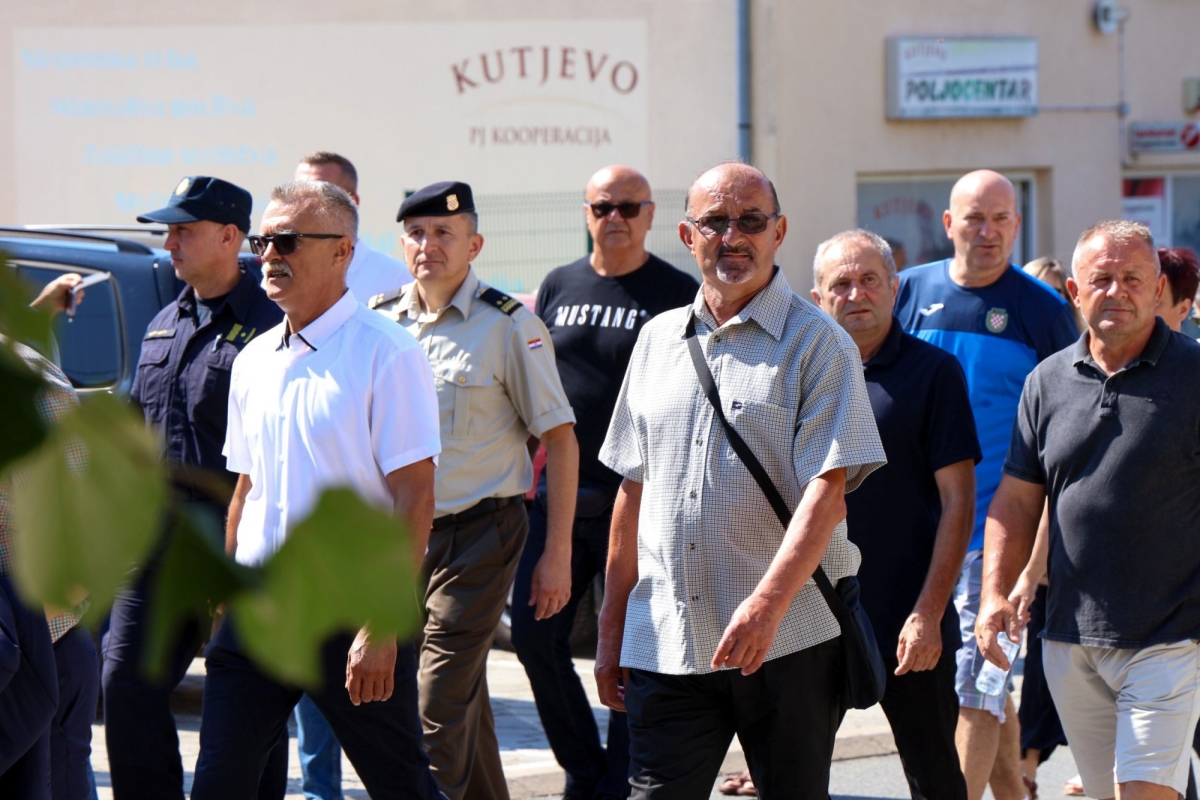Kutjevački branitelji odavanjem počasti i mimohodom proslavili svoj dan
