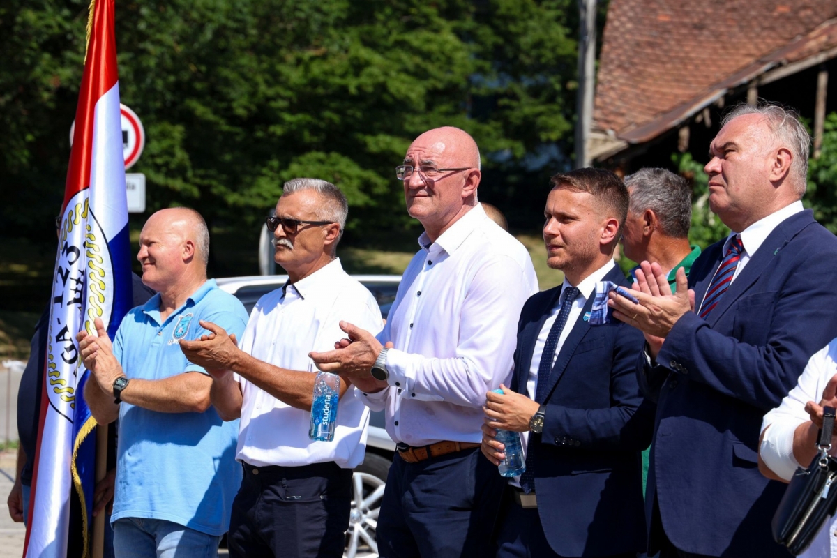 Kutjevački branitelji odavanjem počasti i mimohodom proslavili svoj dan