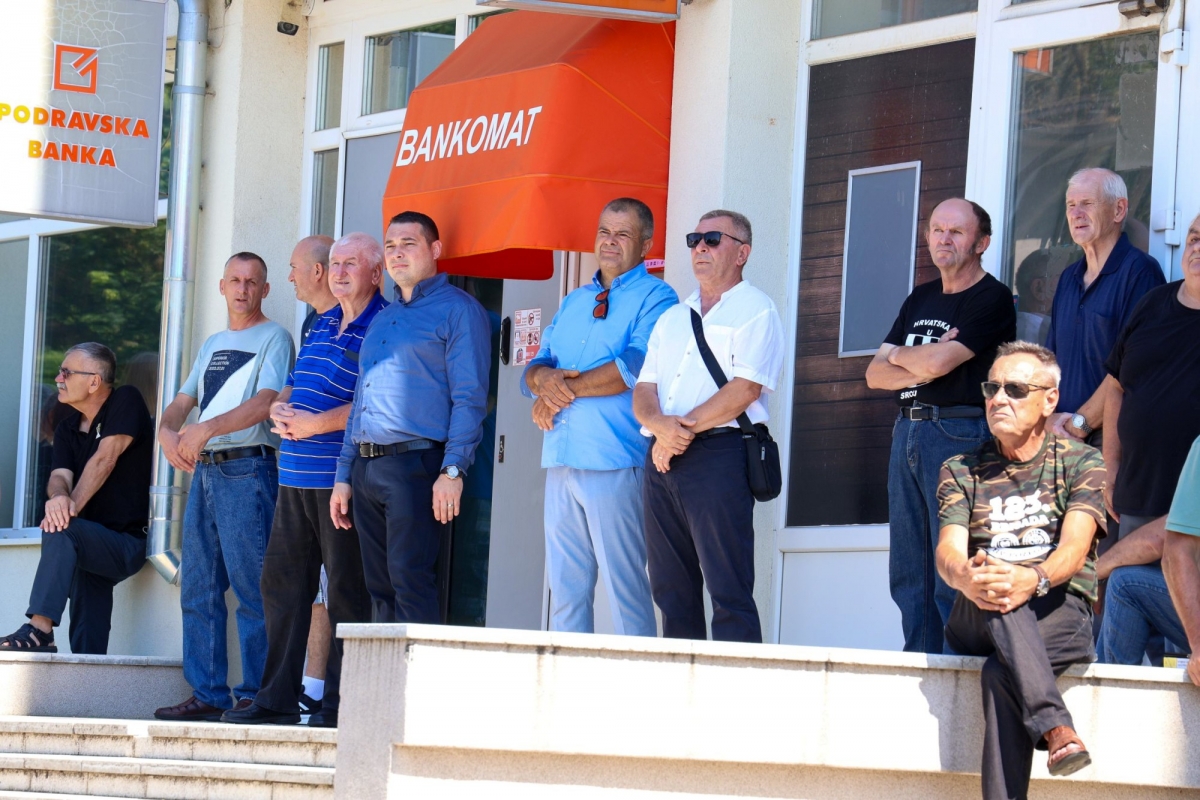 Kutjevački branitelji odavanjem počasti i mimohodom proslavili svoj dan