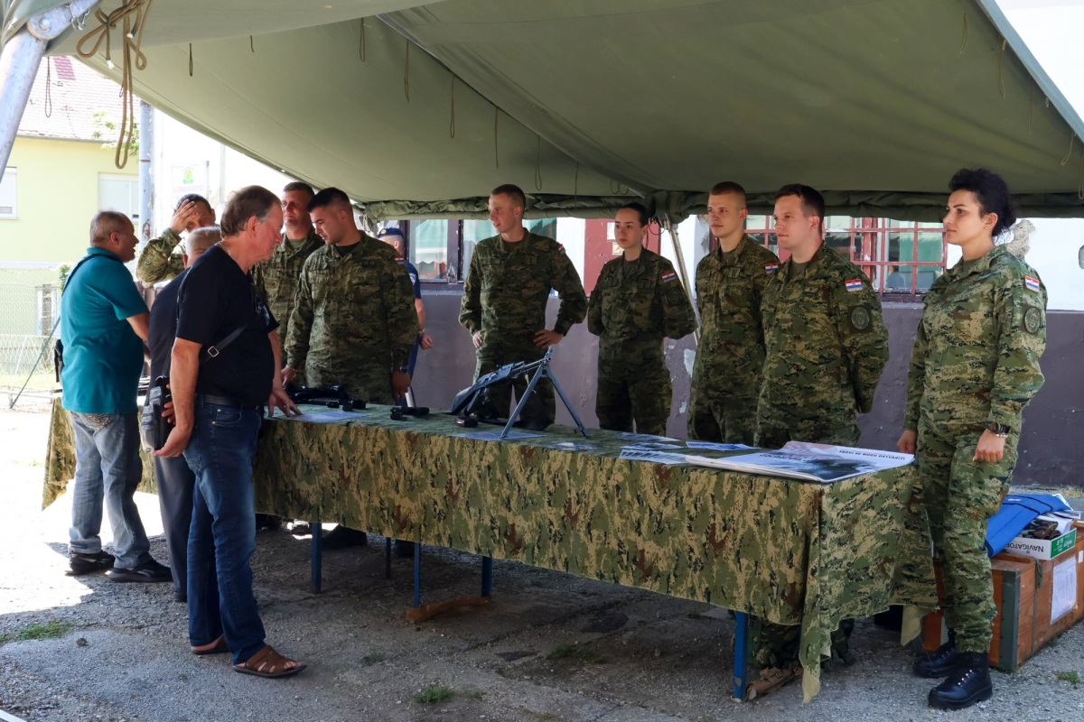 Kutjevački branitelji odavanjem počasti i mimohodom proslavili svoj dan