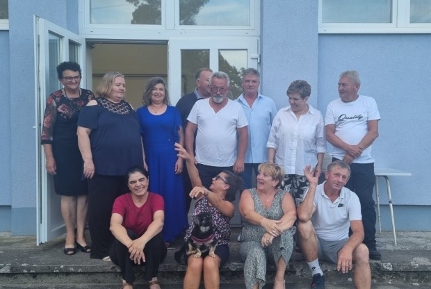 Nakon 40 godina, ponovo skupa: Okupljanje bivšig učenika OŠ Grigora Viteza iz Poljane