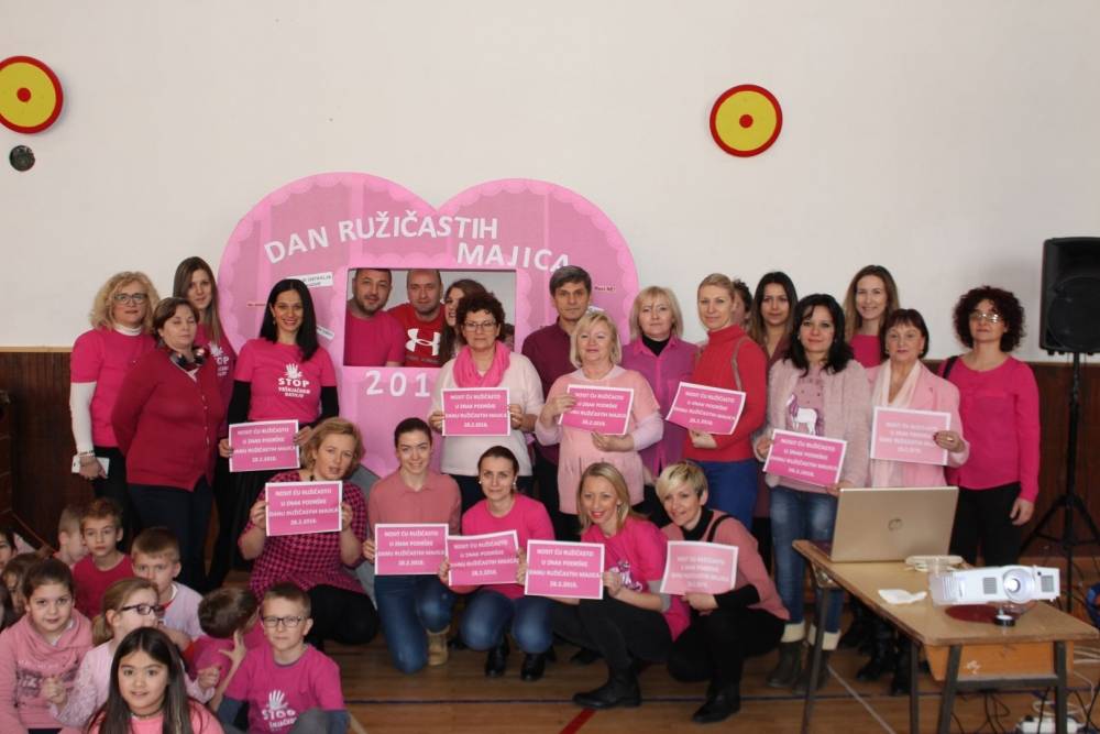O.Š. Julija Kempfa obilježila ¨Dan ružičastih majica¨