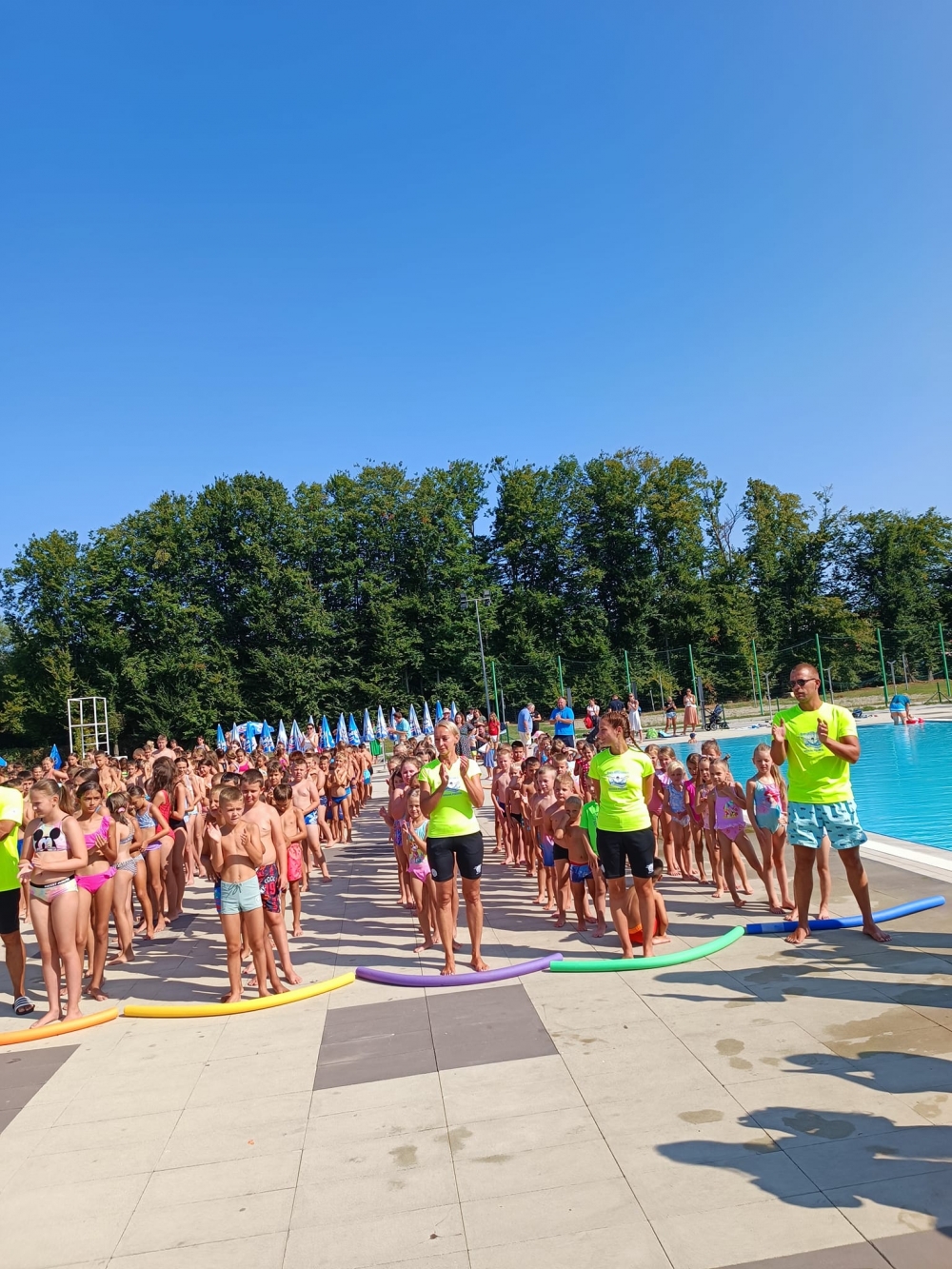 Polaznici Škole plivanja dobili diplome te demonstrirali stečena znanja