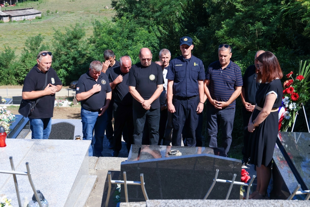 33. obljetnica pogibije hrvatskog branitelja Josipa Kneževića obilježena u N. Ljeskovici