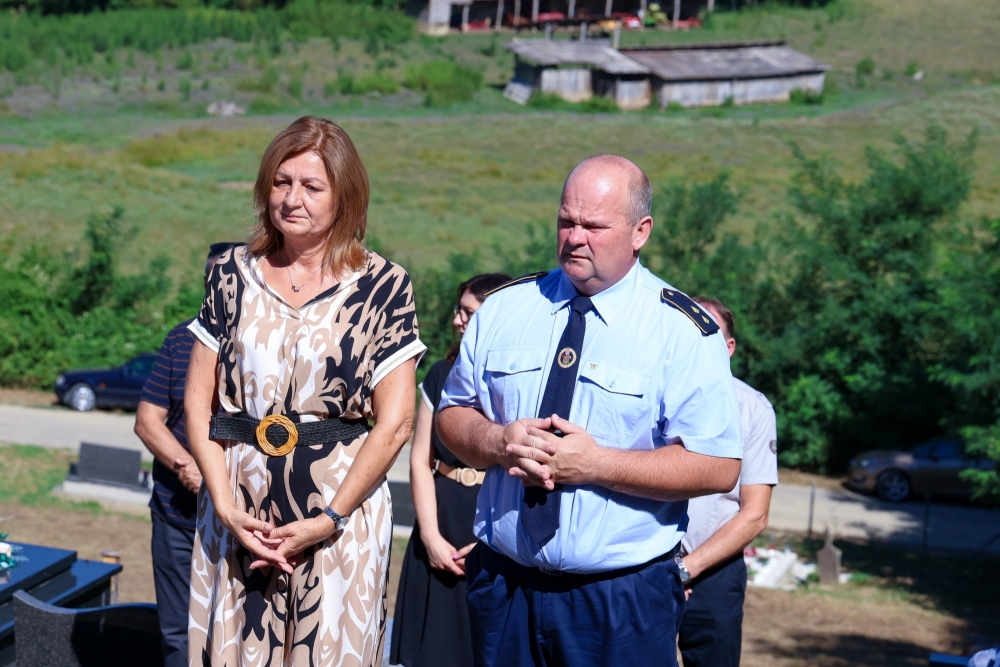 33. obljetnica pogibije hrvatskog branitelja Josipa Kneževića obilježena u N. Ljeskovici