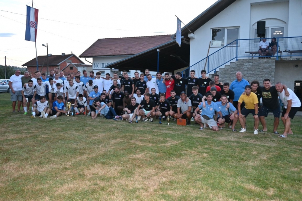 MEMORIJAL POGINULIH BRANITELJA DOBROVCA Lipik 1925 nakon penala obranio naslov