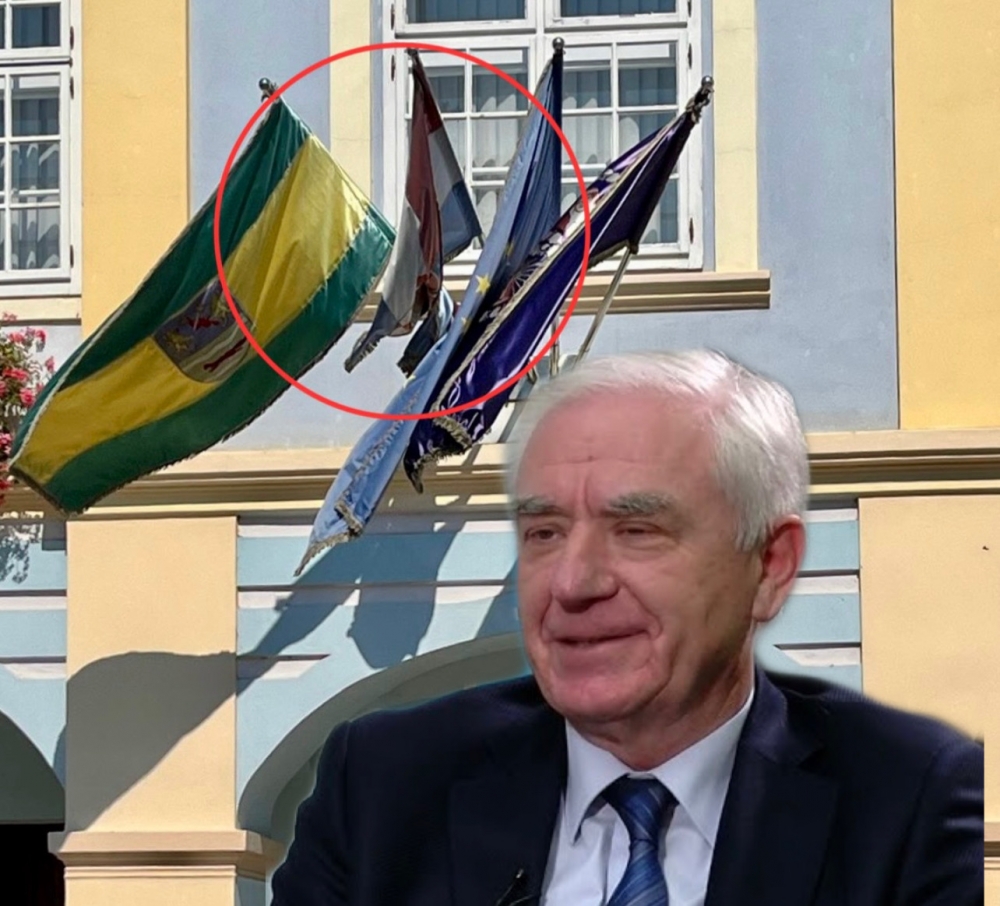 Izblijedijeli barjak i dalje “krasi” Gradsku kuću na sramotu gradonačelnika Glavića