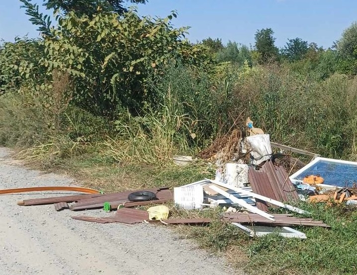 Stanari ulice u Dervišagi: ’Naša svakodnevica su ulica bez asfalta i divlji deponij!’