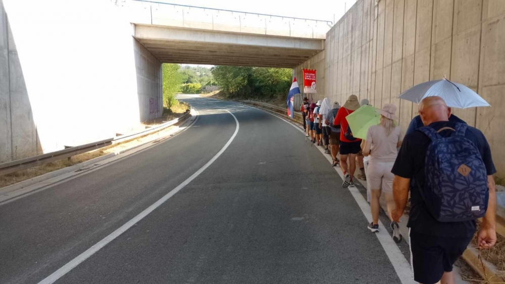 Vinko Krsnik i Ivan Šedevi na Marijanskom zavjetu za Domovinu