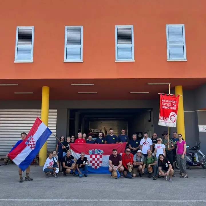 Vinko Krsnik i Ivan Šedevi na Marijanskom zavjetu za Domovinu