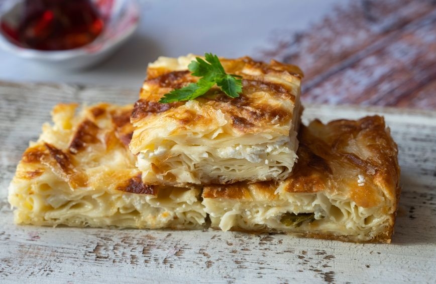 Recept za trganu pitu sa sirom