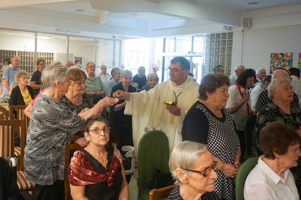 Biskup predvodio misu u požeškom Domu za starije i nemoćne
