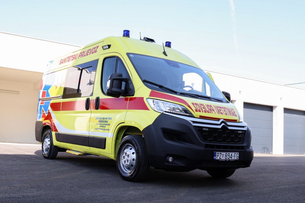 Požeška Hitna dobila četiri nova vozila sanitetskog prijevoza