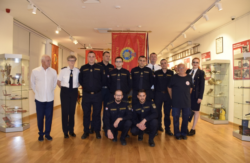 U izložbi “Plamena hrabrost” iskinut velik dio povijesti požeškog vatrogastva?